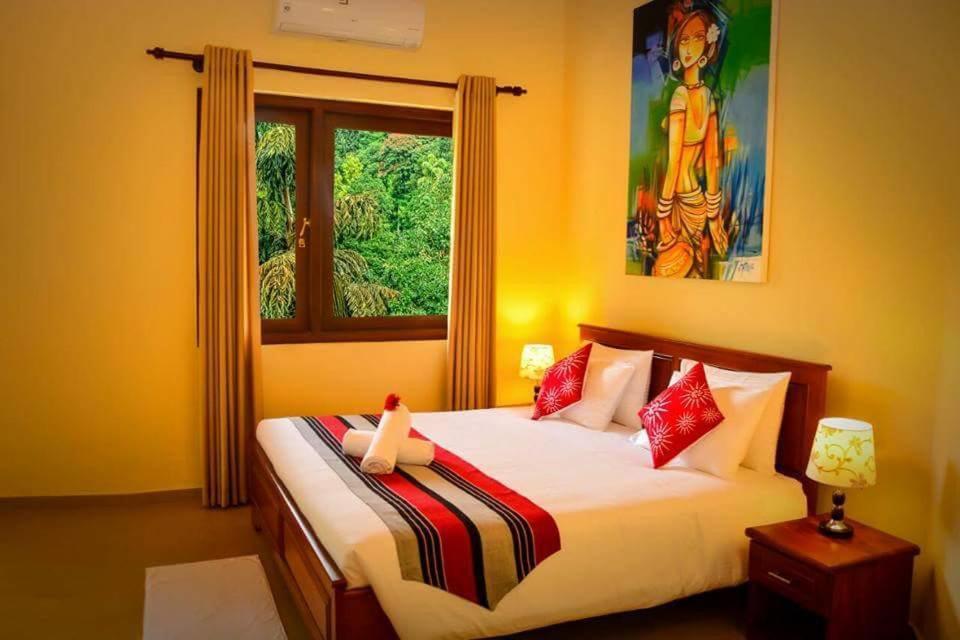 The Grand Hills Bed & Breakfast Канди Екстериор снимка