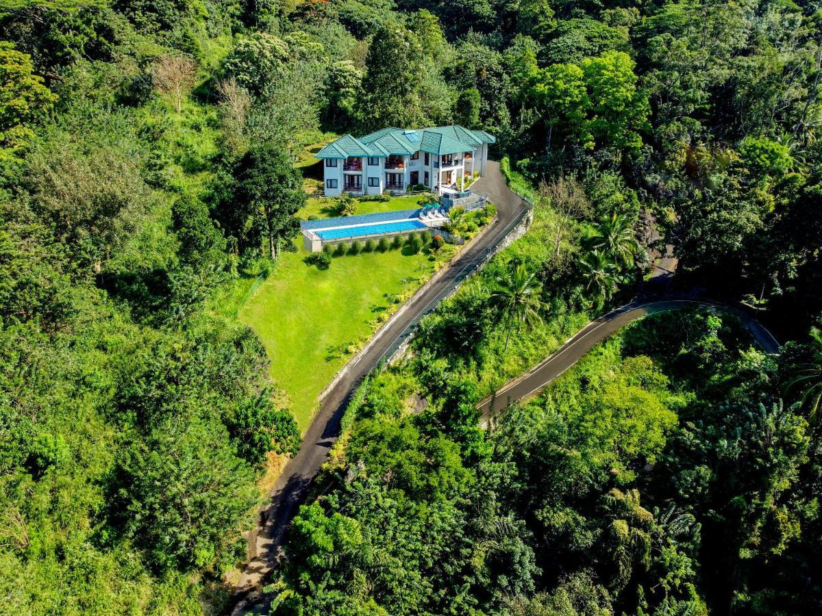 The Grand Hills Bed & Breakfast Канди Екстериор снимка